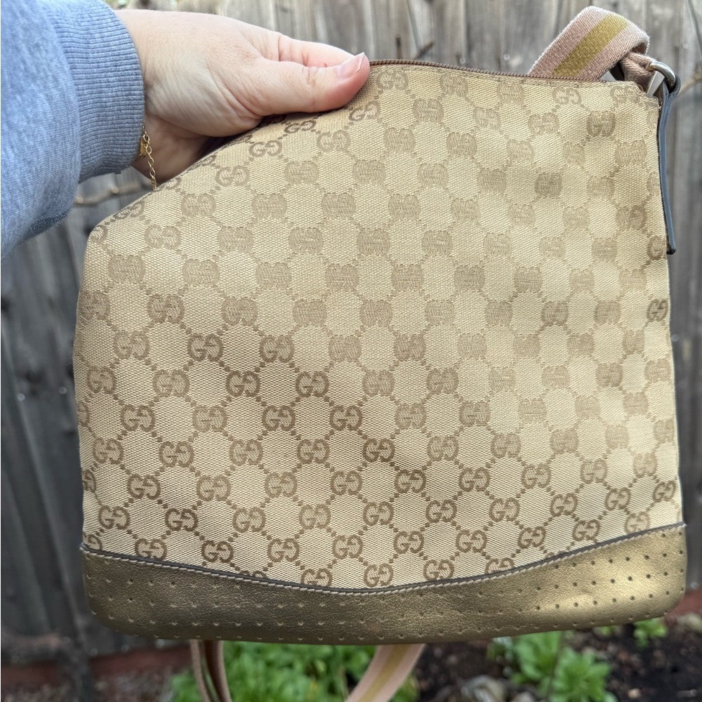 Gucci Messenger Bag with COA and dust bag. - Picture 2 of 12